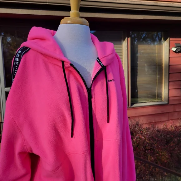 💥💥💥SALE 💥💥💥NWOT DKNY Sport Hot Pink Fleece Jacket W/Logo Tape Sleeves-3X - Picture 2 of 11